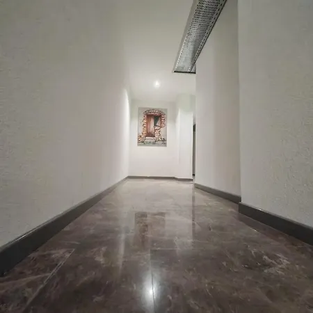 White Boutique Hotel- 酒店
