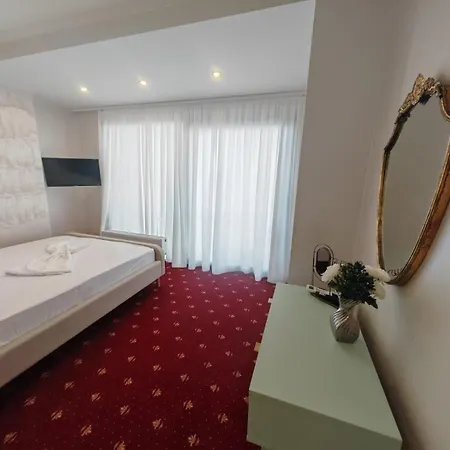 White Boutique Hotel-