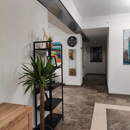 White Boutique Hotel- Szálloda Észak-Eforie