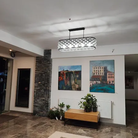 White Boutique Hotel-