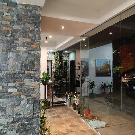 Hotel White Boutique Hotel-