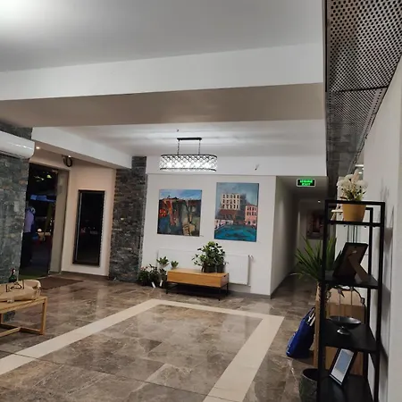 White Boutique Hotel- 酒店 *