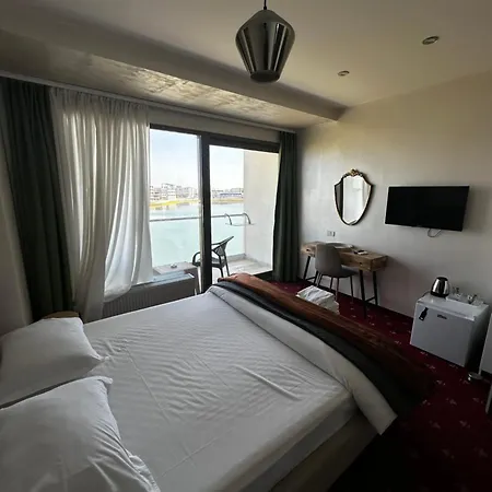 White Boutique Hotel- * Eforie Nord