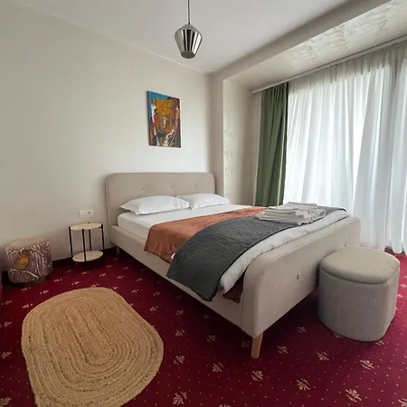 White Boutique Hotel-
