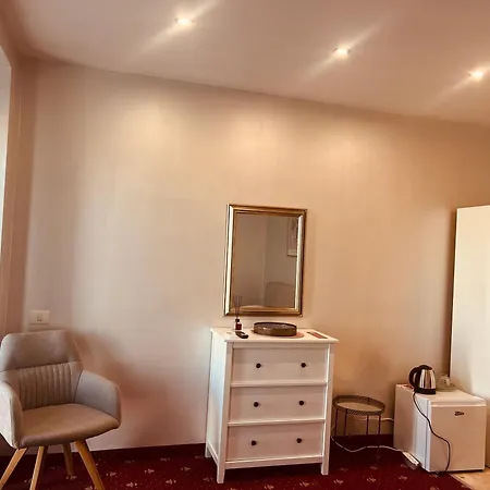 White Boutique Hotel- 艾福雷诺德