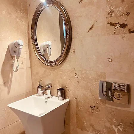 White Boutique Hotel- إيفوري نورد