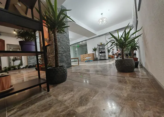 White Boutique Hotel-