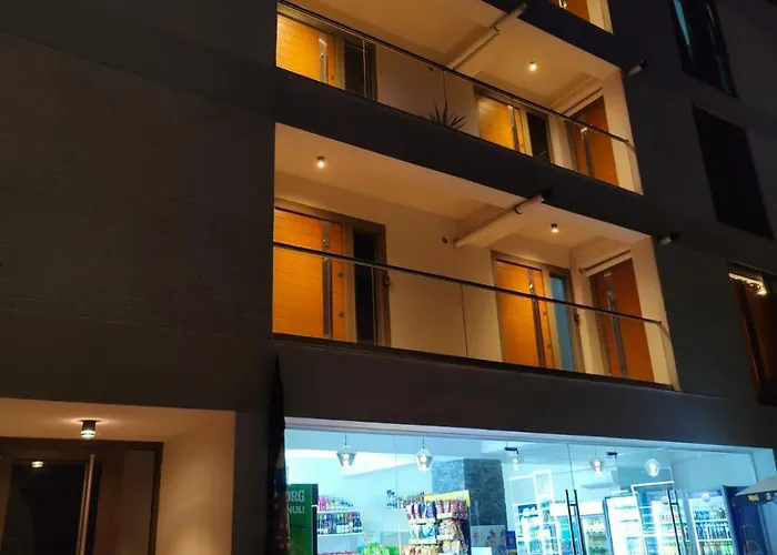 White Boutique Hotel-